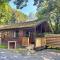 Goldcrest 4-Hot Tub-Woodland Lodges-Carmarthenshire-Tenby