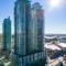 "The Draper" - Luxury Corner Unit w Tower View, - Near Stampede, Saddledome, BMO Centre! FREE Parking, Banff Pass, & Wine!