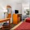 Econolodge inn and suites