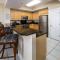 SMP #202 Upscale 3 BR Beachfront Condo-Sleeps 10!