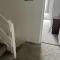 Basildon 3 bed house for 8 guests- free private driveway parking - Nevendon