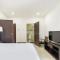 Unit 1 Palazzo Rickets Drive Runaway Bay - Runaway Bay