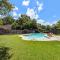 The Stylish Villa & Pool in DFW - بيدفورد