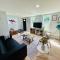 Comfy Lower Lvl Apt with Jetted Tub Near Uptown and UNC