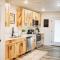 Creekside Cabins Hickory Stay w views near Lava - McCammon