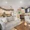 Lake front condo with pool access walking distance to downtown Saugatuck - Saugatuck