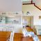 Heron Marsh Escape Split Level Villa Lake Views - باوليز آيلاند