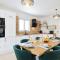 CROWONDER Villa Bura with Heated Swimming Pool and Jacuzzi