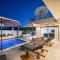 CROWONDER Villa Bura with Heated Swimming Pool and Jacuzzi - Privlaka