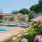 Villa Lady