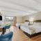 Red Carpet Inn & Suites