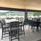 Riverboat Inn & Suites