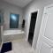 Stunning 3BR Home Near Downtown Houston - Sleeps 8