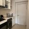 Durban uMhlanga, free parking, Fast Wifi, 5 min walk to gateway, 5 min drive to ocean mall with pool - Дурбан