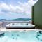 360 Splendor 205-Ocean View Condo-Breakfast Included!
