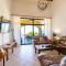 Sunrise 4-Beautiful 3Br Penthouse Condo