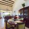 Sunrise 4-Beautiful 3Br Penthouse Condo