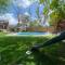 Luxury 2bedroom Unit in the city with a heated salt water pool - Toronto