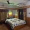 Hotel Riverside with Swimming pool - Sauraha
