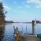 Haus Kranich -direkt am See Natur pur- - Lalendorf