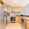 1BR Skyview Penthouse by Blue Cloud Holidays