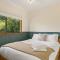 Treetop Retreat Cottage