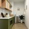 2Br Vinhomes Apt Balcony City view Cozy