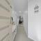 Ophir - Large Entertainer, Sleeps 11