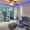 Private House with Pool, AC, BBQ, Fast Wi-Fi, Pet & Family Friendly, Near Colonial Zone, Mirador Sur Park & Ocean, in Santo Domingo
