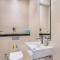 One Bed in Dubai Marina with Marina Views, Hosted by Desert City Stays - 迪拜