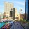 One Bed in Dubai Marina with Marina Views, Hosted by Desert City Stays - 迪拜
