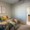 Northshore Nirvana, Mantra Building