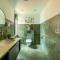 Lindsay Manor VaNa 4BHK Private Pool 1KM Beach