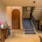 Lindsay Manor VaNa 4BHK Private Pool 1KM Beach