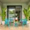 Lindsay Manor VaNa 4BHK Private Pool 1KM Beach