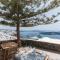 Morfes Luxury Suites by Caldera Houses