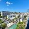 The Summit Apartments - Spacious 9th floor apartment
