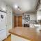 Walk to Park Waterloo Home with Furnished Deck - واترلو