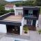 Villa XY