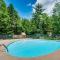 Bartlett Vacation Rental with Wraparound Deck! - بارتليت