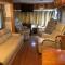Private 1-bedroom RV with full hookups and direct bus to NYC Manhattan only 2 blocks away - 林登