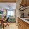 King Suite with Private Balcony, Rooftop Pool, Gym - 图卢姆