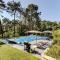 Villa rénovée,piscine chauffée, dans les pins à 4min de locéan-AG29