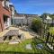 Modern 2 Bedroom House Spacious Large Garden - 韦斯特伯里