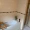 Beautiful private room with Kingsize bed and large private en-suite - Peterborough
