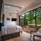 Glamping cabin with private deck and hot tub!