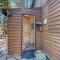 Chic Carnelian Bay Cabin