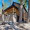 Chic Carnelian Bay Cabin