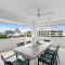 Belle Escapes 702 CBD Apartment with Elevated City and Water Views - Cairns