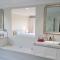 Luxury Hamptons Beachside Sanctuary